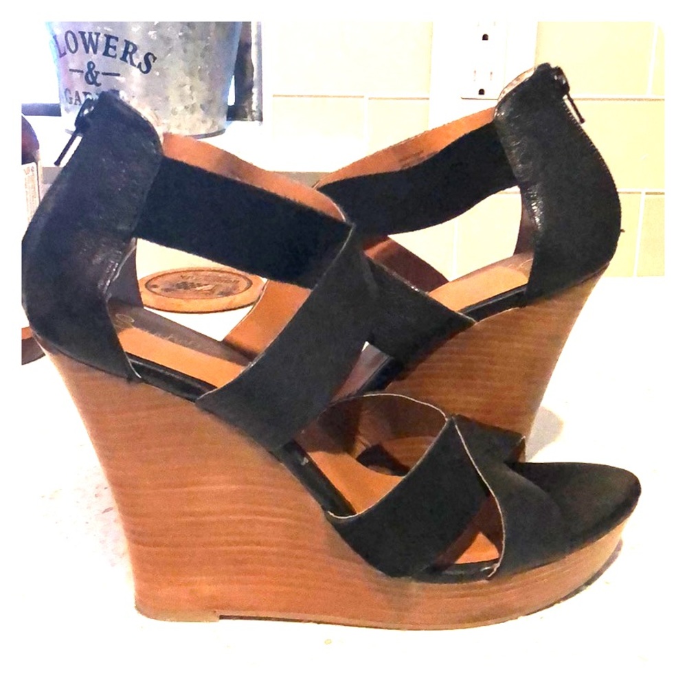 Platform shoes